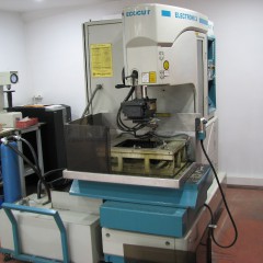 CNC Tel Erozyon tezgahı (300 x 400 x 250)